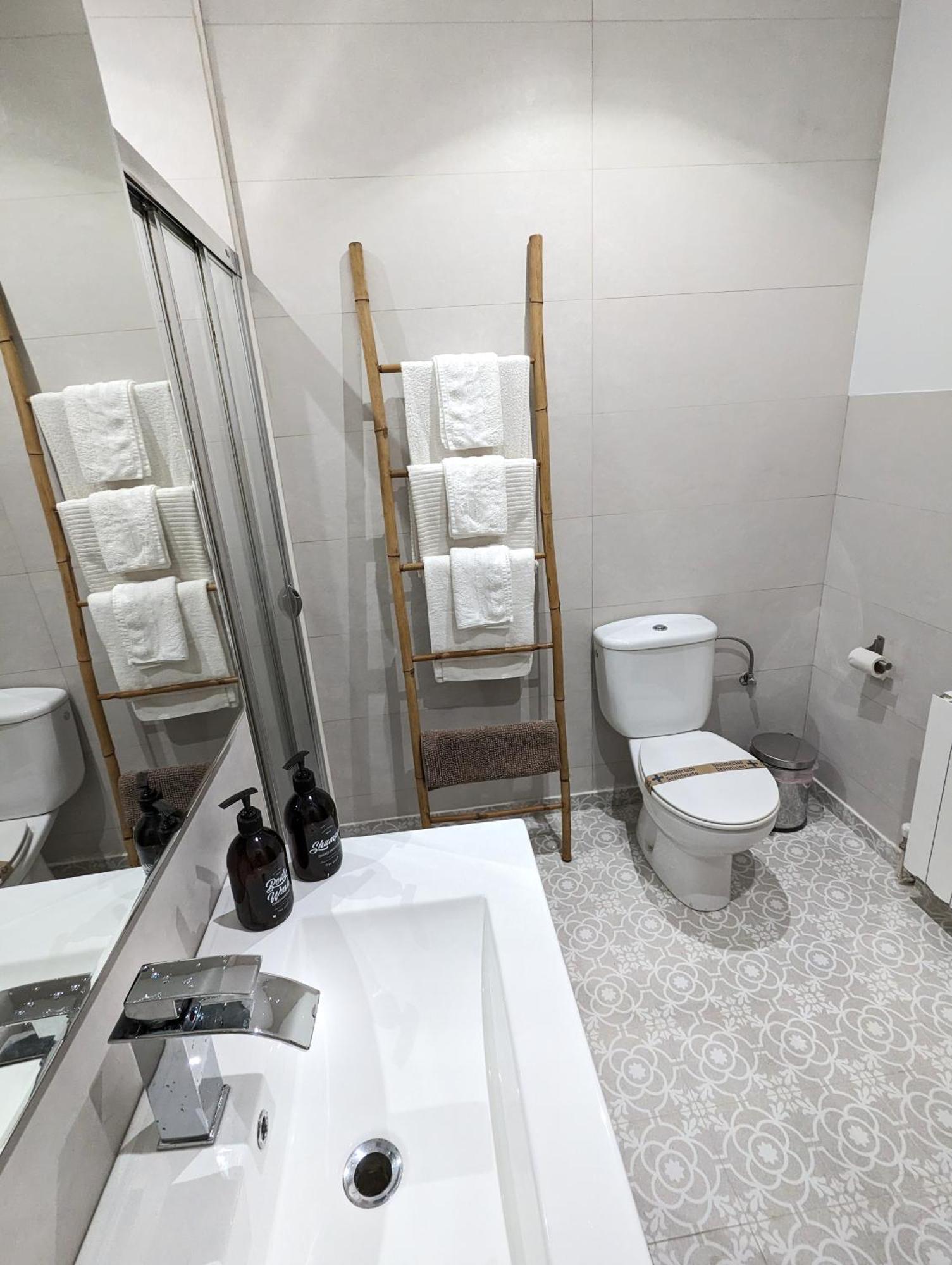 Apartamento Tranquilo Casco Viejo Bilbao Exteriör bild