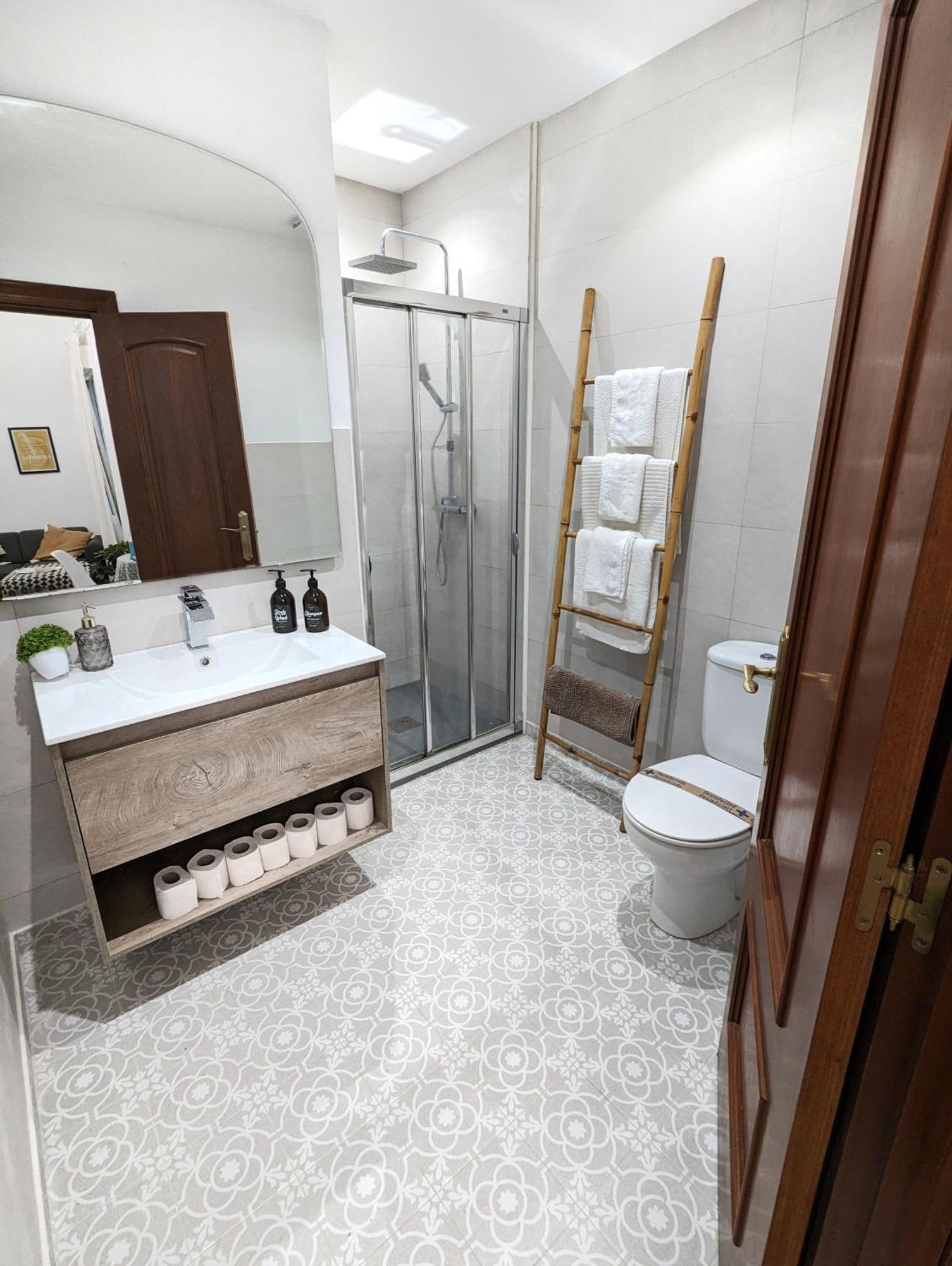 Apartamento Tranquilo Casco Viejo Bilbao Exteriör bild